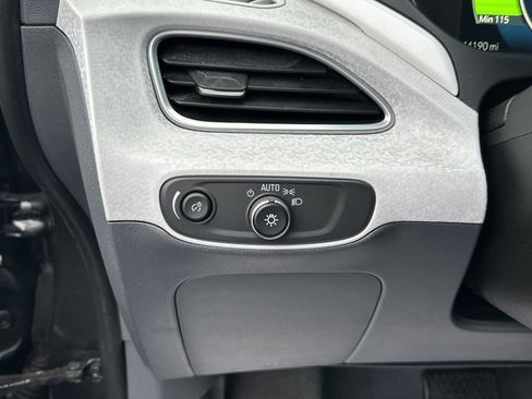 Used 2019 Chevrolet Bolt LT image 14