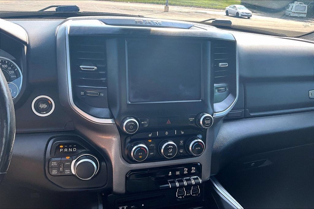 Used 2019 RAM 1500 Big Horn AWD/4WD image 30
