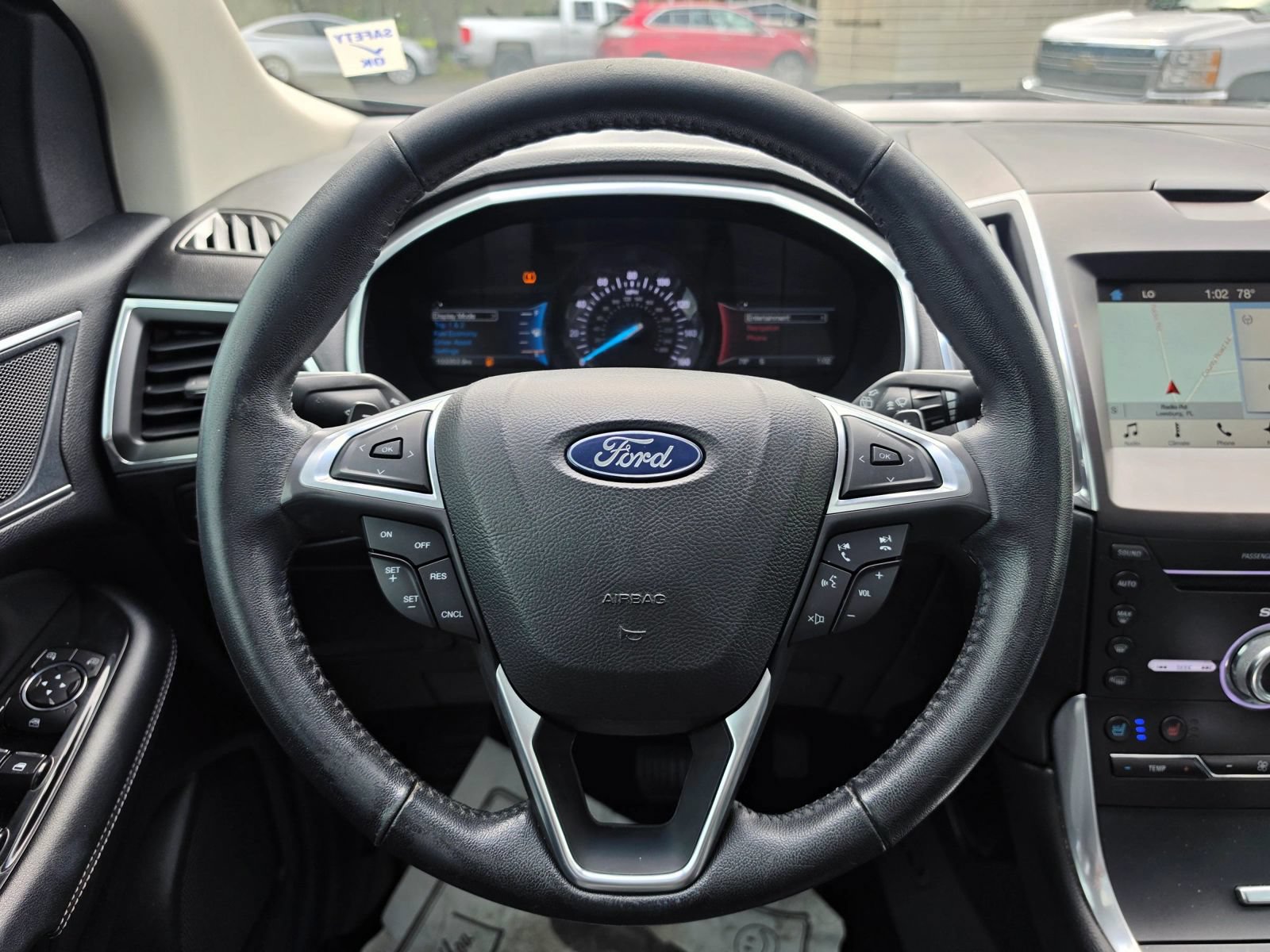 Used 2018 Ford Edge Titanium w/ Equipment Group 301A FWD image 10