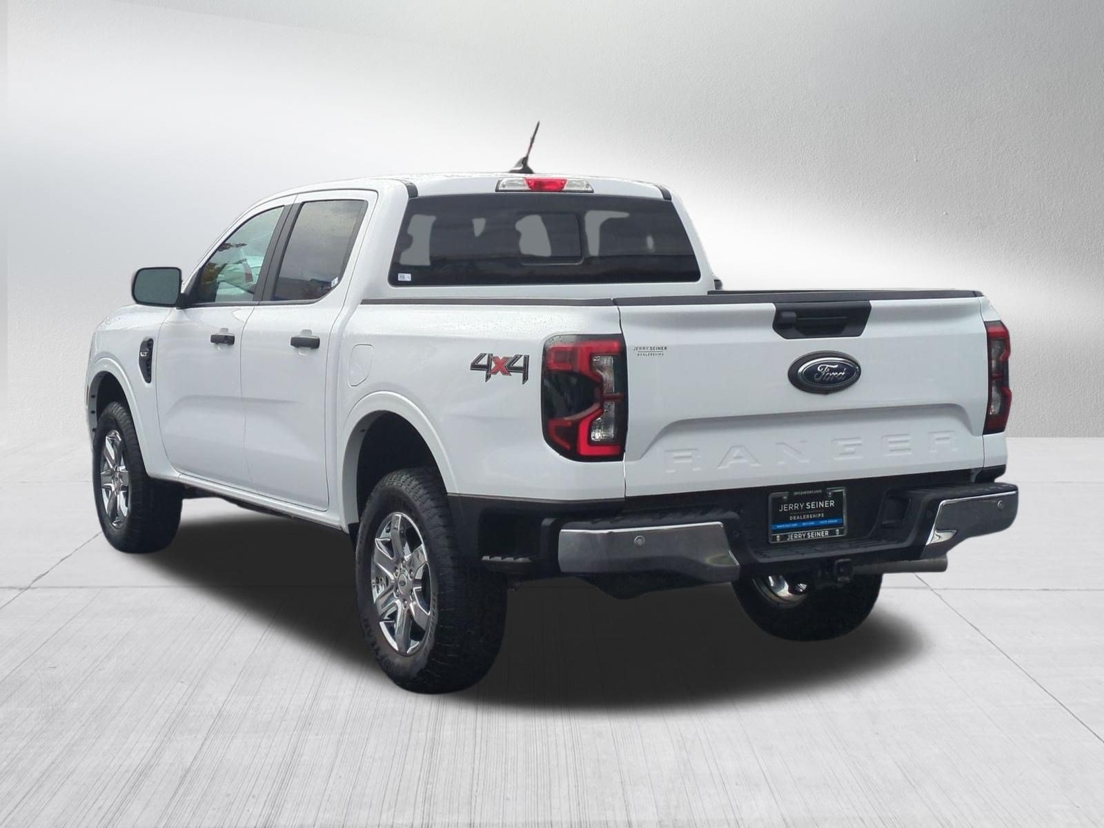 Used 2025 Ford Ranger XLT w/ Advanced Towing Package AWD/4WD image 3