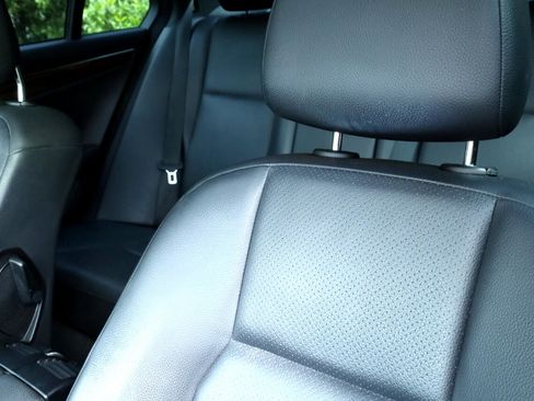 Used 2014 Mercedes-Benz C 250 Sedan image 15