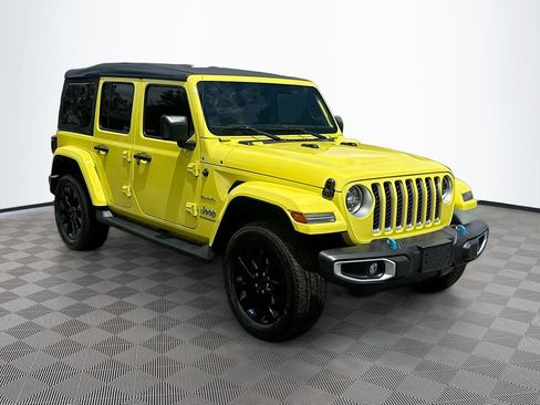 Used 2023 Jeep Wrangler Unlimited Sahara w/ Cold Weather Group image 4