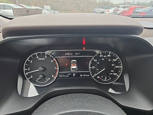 Used 2023 Nissan Rogue SV image 14