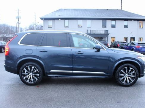Used 2025 Volvo XC90 B5 Core image 6
