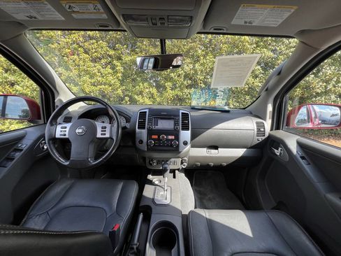 Used 2021 Nissan Frontier PRO-4X w/ Pro-4x Utility Package image 30