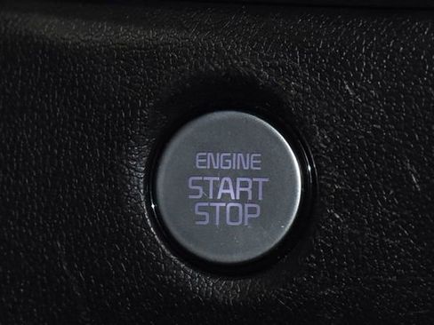 Used 2024 Kia Sorento S image 26