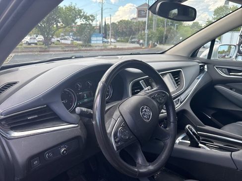 Used 2019 Buick Enclave Premium w/ Experience Buick Package image 8