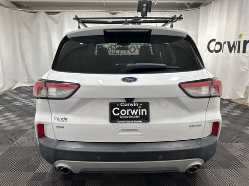 Used 2021 Ford Escape SE image 8