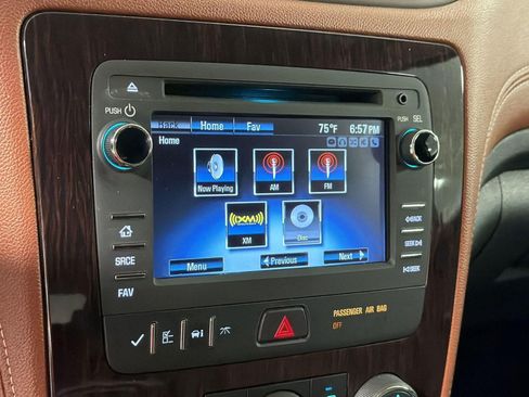 Used 2015 Chevrolet Traverse LT FWD image 24