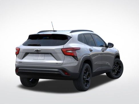New 2026 Chevrolet Trax LT image 4