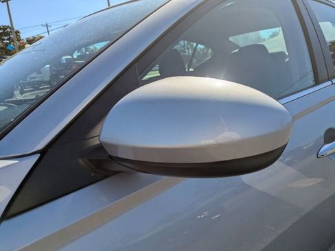 Used 2023 Nissan Altima 2.5 SV image 12