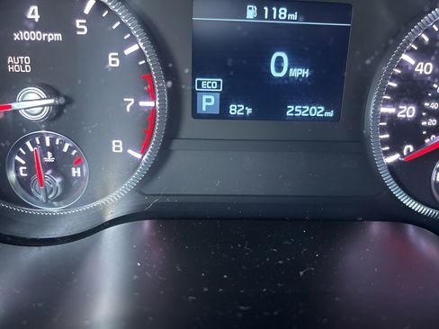 Used 2022 Kia Telluride EX w/ EX Premium Package AWD/4WD image 16