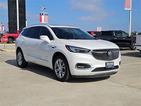 Used 2020 Buick Enclave Avenir w/ Avenir Technology Package image 9