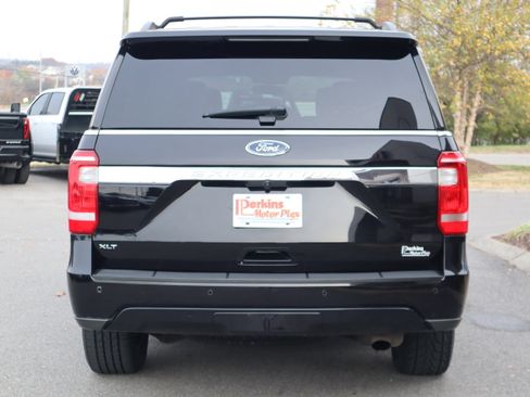 Used 2021 Ford Expedition XLT image 8
