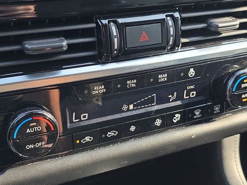 Used 2022 Nissan Pathfinder SL w/ Cargo Package FWD image 22