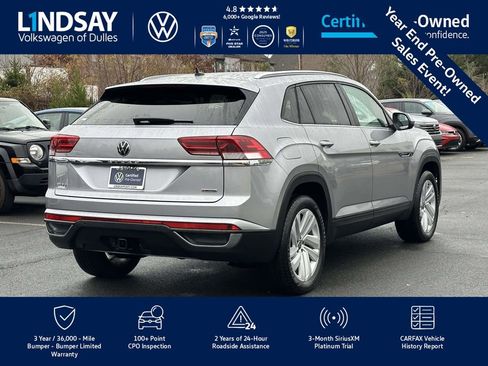 Certified 2022 Volkswagen Atlas Cross Sport SE image 8