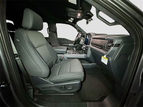 New 2025 Ford F150 XLT w/ Equipment Group 302A MID image 30