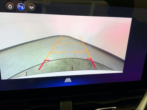 Used 2025 Chevrolet Equinox LT FWD image 21