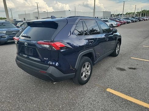 Certified 2022 Toyota RAV4 XLE w/ Convenience Package FWD image 4