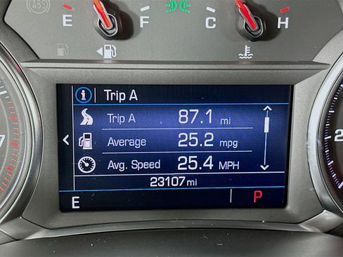 Used 2023 GMC Acadia SLE w/ Driver Convenience Package image 19