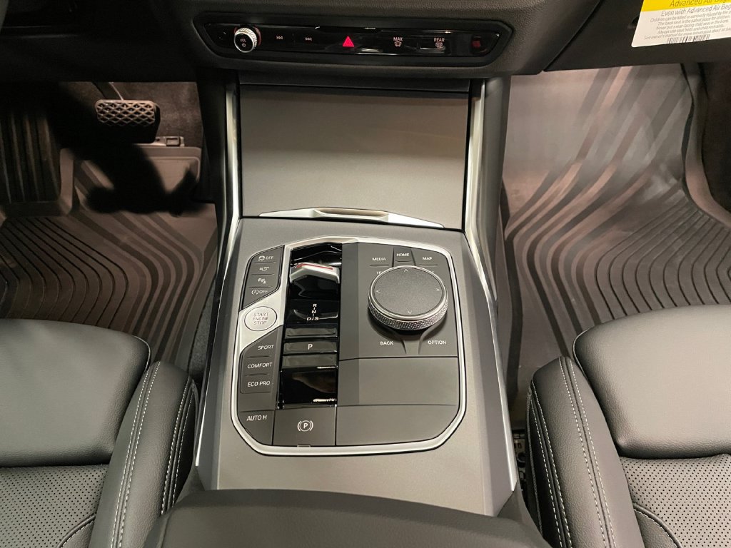 New 2026 BMW 230i xDrive Coupe w/ Convenience Package AWD/4WD image 11