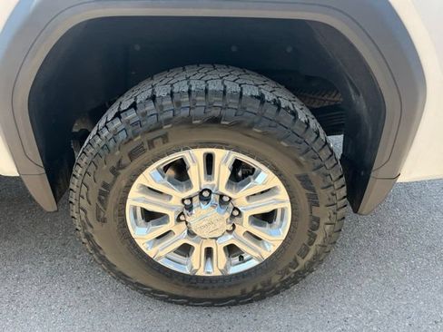 Used 2020 GMC Sierra 2500 Denali w/ Denali Ultimate Package AWD/4WD image 25