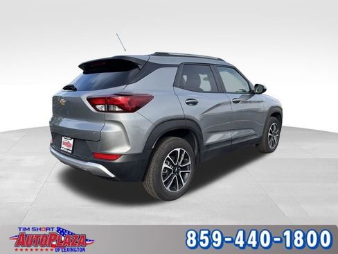 Used 2025 Chevrolet TrailBlazer LT AWD/4WD image 10