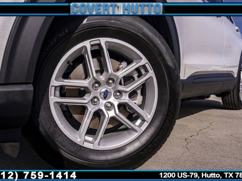 New 2026 Ford Explorer Active image 2