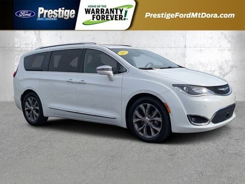 Used 2019 Chrysler Pacifica Limited w/ Tire & Wheel Group image 1