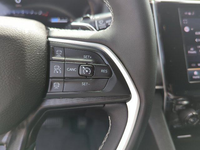 Certified 2023 Jeep Grand Cherokee L Laredo AWD/4WD image 13