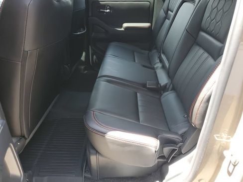 Used 2024 Nissan Frontier PRO-4X w/ Pro Premium Package AWD/4WD image 31