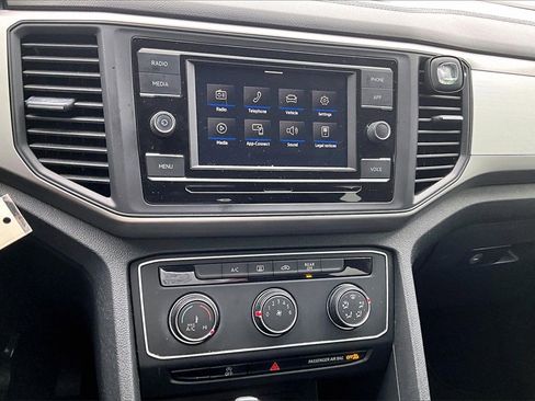 Used 2021 Volkswagen Atlas S image 19