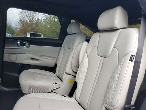 New 2026 Kia Sorento SX Prestige image 10