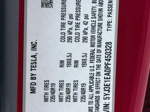 Used 2023 Tesla Model 3 Standard Range image 31