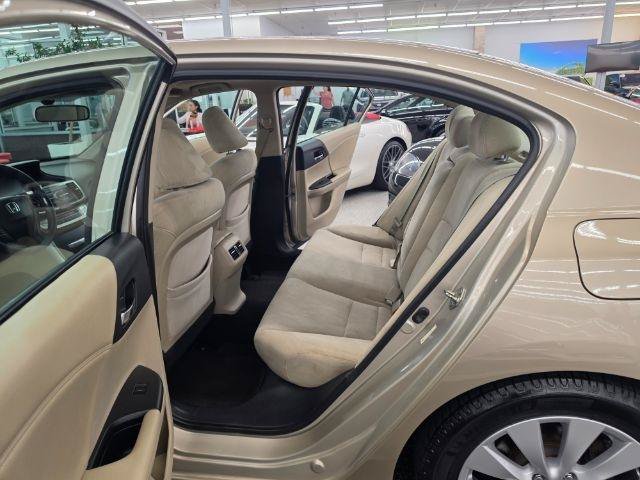 Used 2014 Honda Accord EX image 38