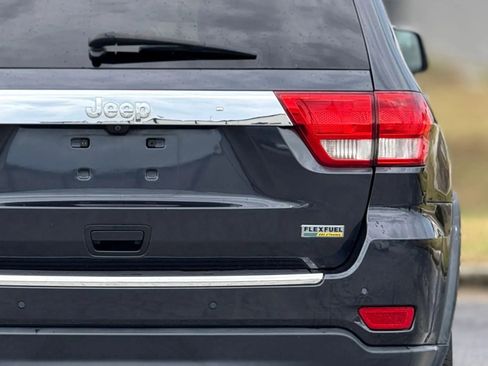 Used 2013 Jeep Grand Cherokee Limited image 13