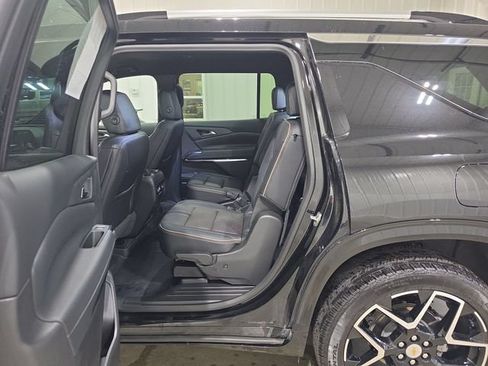 Used 2026 Chevrolet Traverse High Country w/ LPO, Floor Liner Package AWD/4WD image 24
