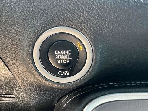 Used 2022 Dodge Challenger R/T image 19