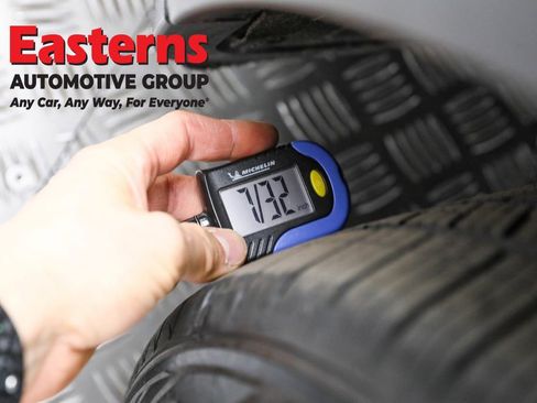 Used 2021 Tesla Model Y 2WD image 23