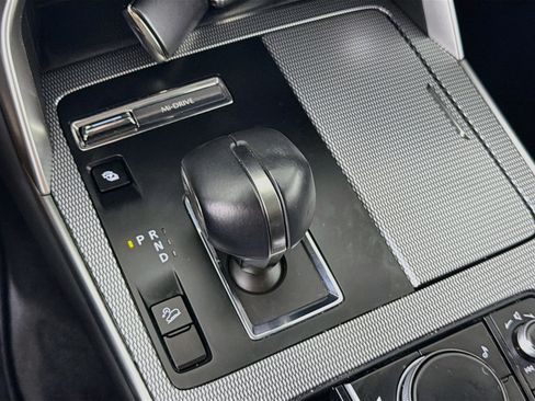 Used 2024 MAZDA CX-90 Plug-In Hybrid w/ Preferred AWD/4WD image 25
