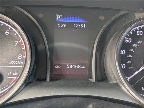 Used 2024 Toyota Camry SE image 11