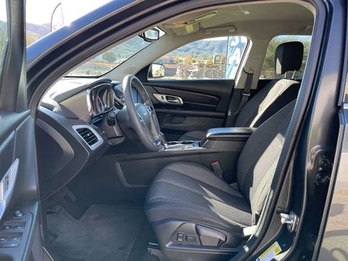 Used 2017 GMC Terrain SLE image 9