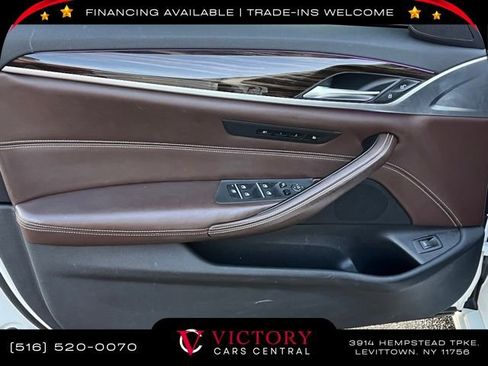 Used 2019 BMW 540i w/ Luxury Seating Package image 12