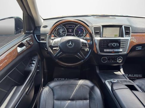 Used 2014 Mercedes-Benz GL 450 4MATIC w/ Lighting Package image 13