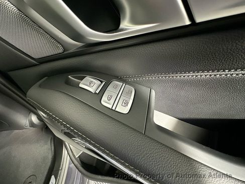 Used 2019 BMW X7 xDrive50i w/ M Sport Package image 49