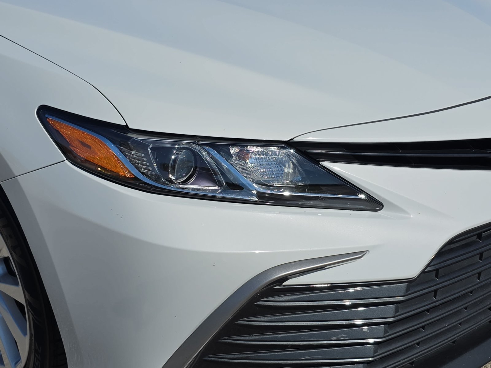 Used 2024 Toyota Camry LE w/ Convenience Package FWD image 26