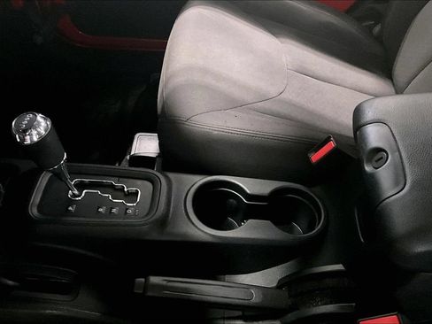Used 2017 Jeep Wrangler Sport AWD/4WD image 15