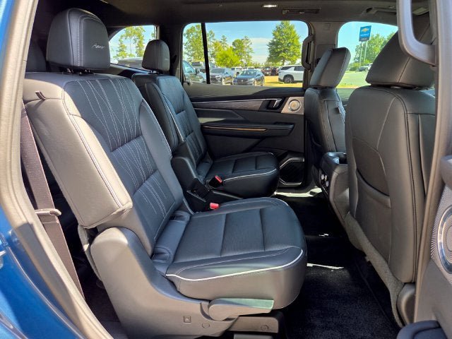 Used 2025 Buick Enclave Avenir w/ Trailering Package, 5000 lbs. FWD image 22