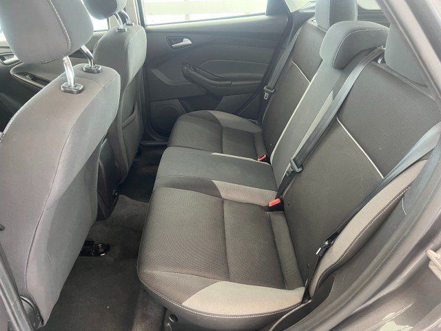 Used 2012 Ford Focus SE FWD image 27