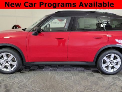 Used 2025 MINI Cooper Countryman S w/ Comfort Package Max image 6
